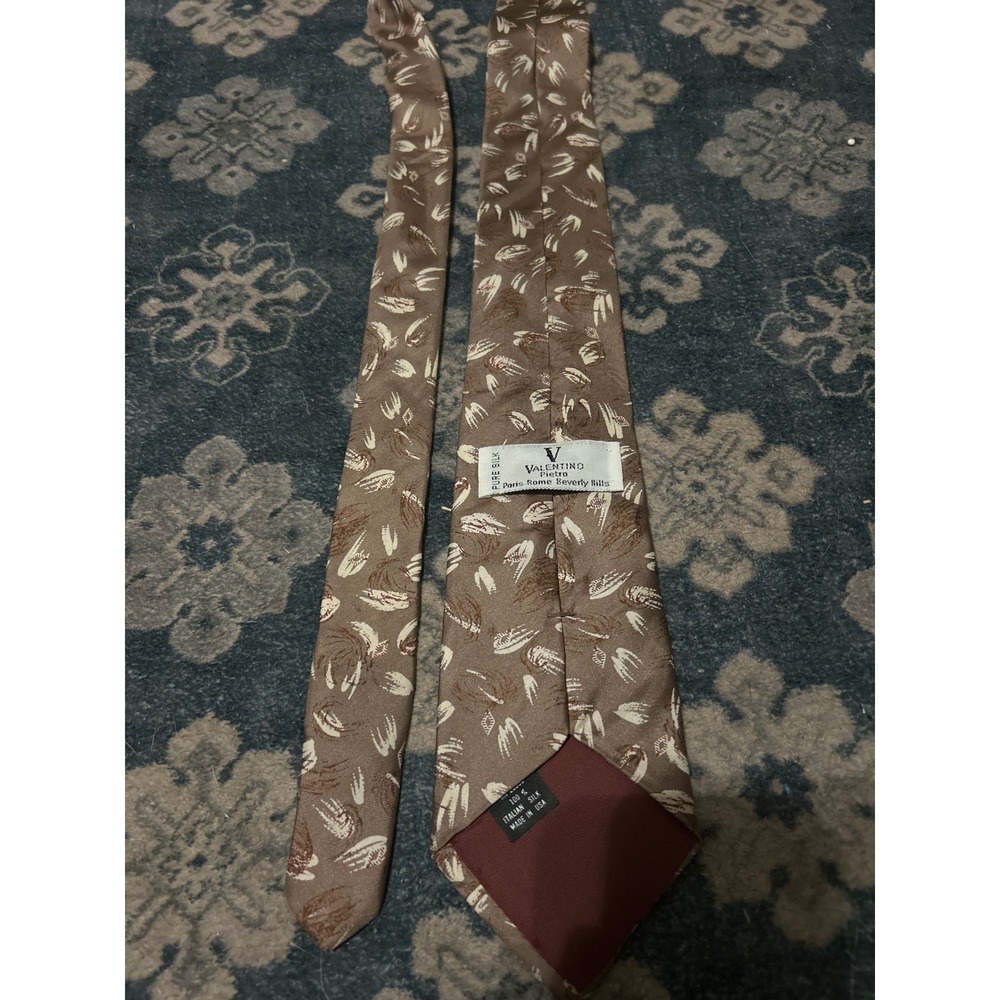 Valentino Pietro Paris Rome Beverly Hills‎ Brown Abstract Silk Necktie